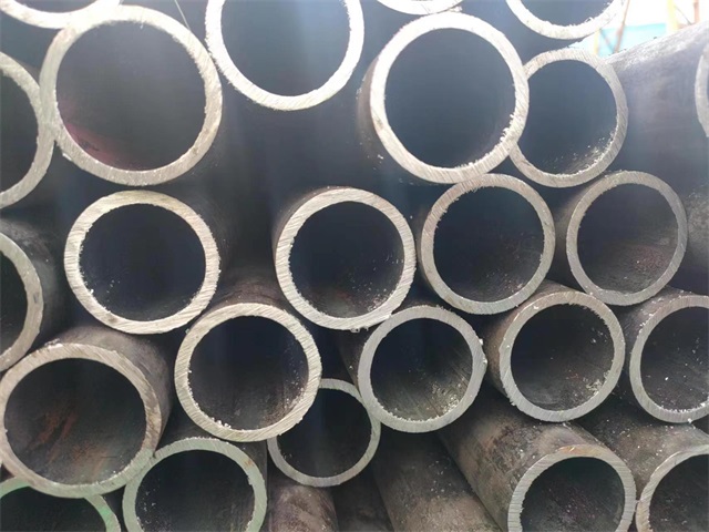 兴安盟10#结构用无缝钢管