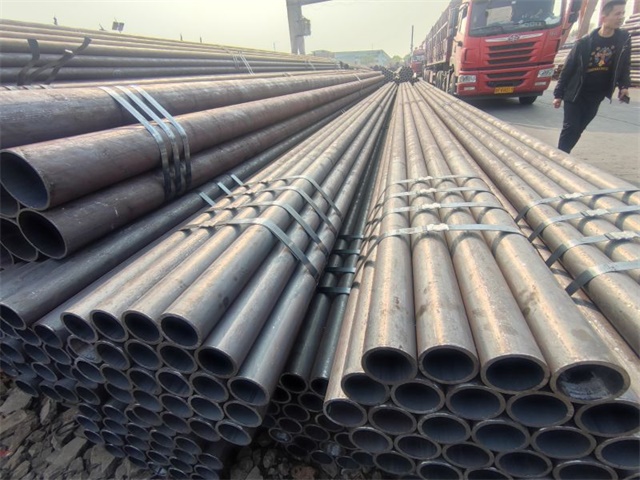 兴安盟20#无缝钢管焊接